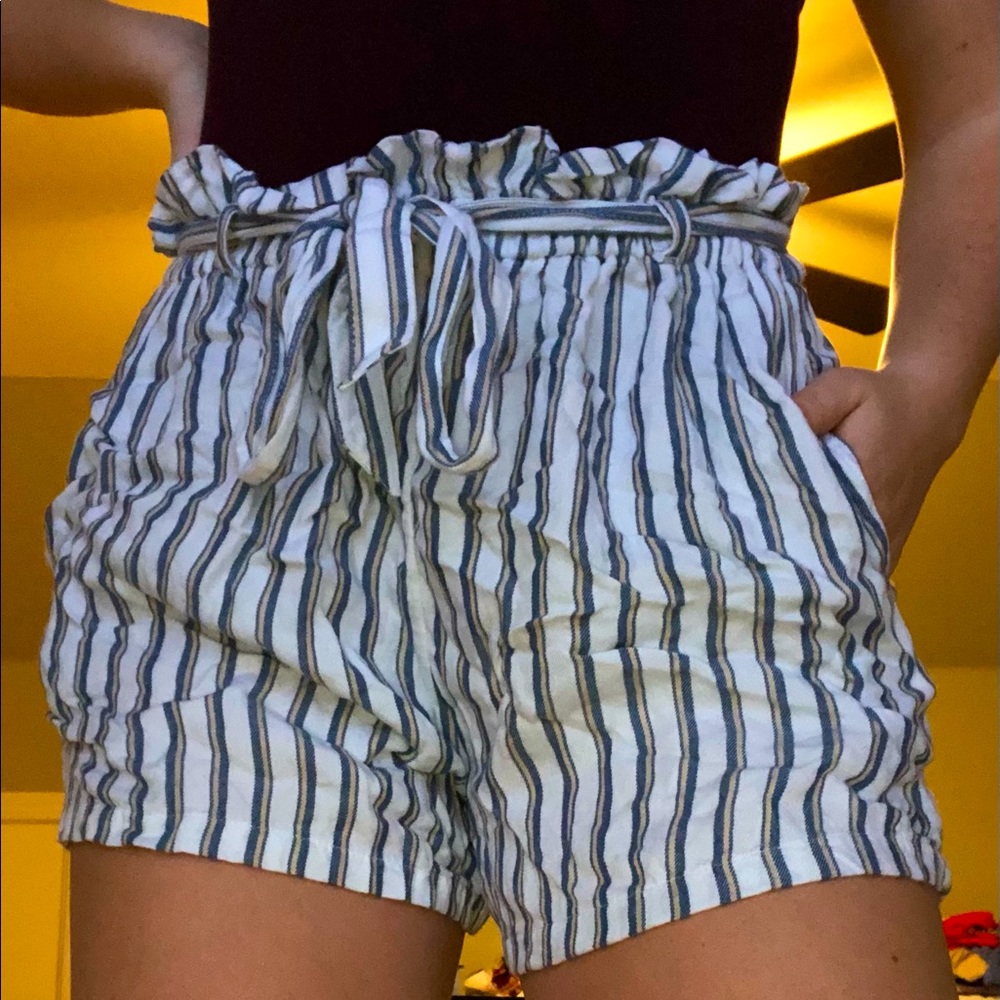 Hollister high rise shorts